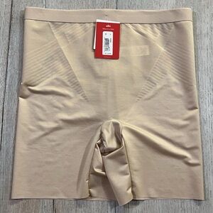 Spanx Shape Thinstincts 2.0 Girl Short Size Small